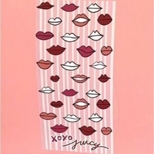 Juicy Couture NWT  Pink and Red Lip Print Beach Towel 6 feet long
